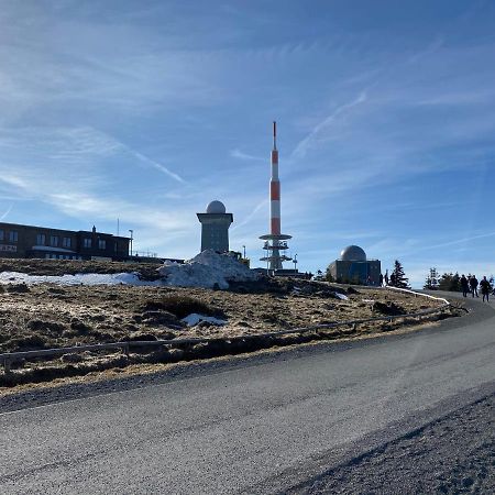 Hotel Garni Und Gaststaette Zum Holzfaeller Schierke Buitenkant foto