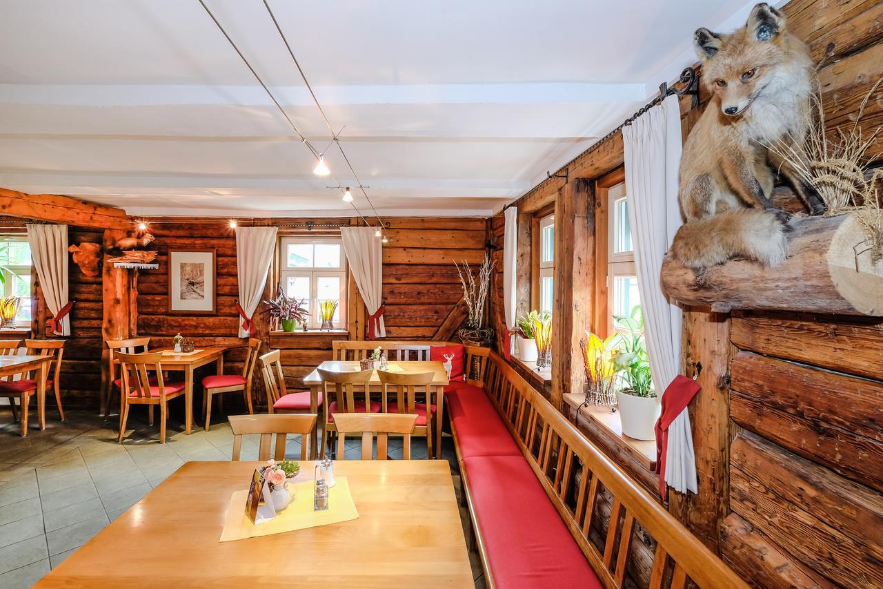 Hotel Garni Und Gaststaette Zum Holzfaeller Schierke Buitenkant foto